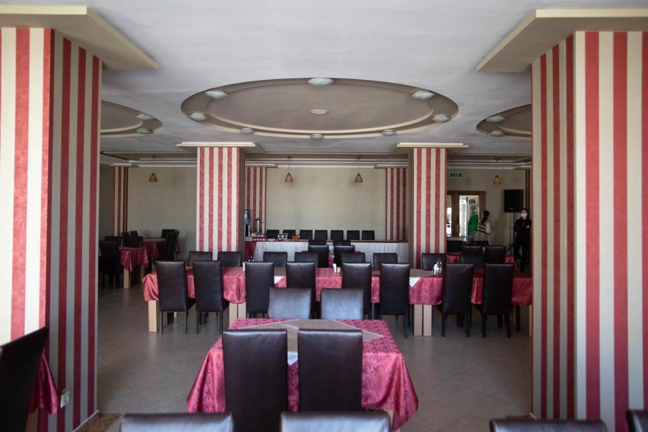 טימישוארה Hotel Alexandra מראה חיצוני תמונה